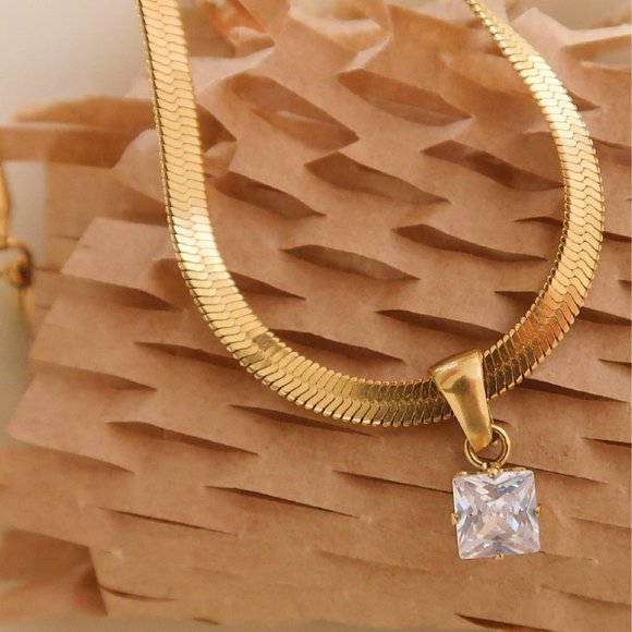 #NEW 18K Gold Plated 2CT Princess Cut Diamond Flat Herringbone Necklace - Picture 4 of 5